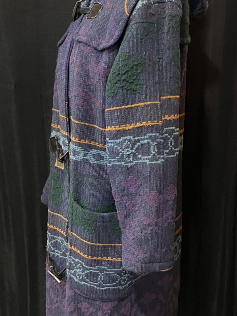 VTG Woolrich Woman Southwestern Tapestry Wool Toggle Coat USA Made MEdium - Picture 3 of 11